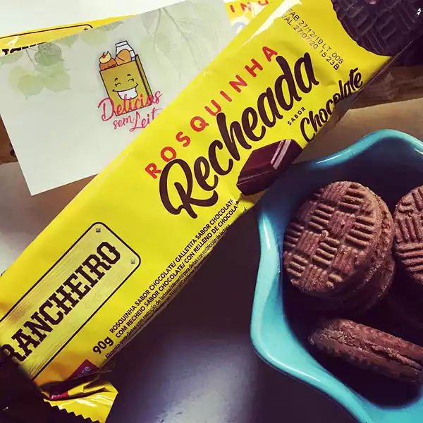 Galletas sandwish sabor chocolate con crema de chocolate RANCHEIRO 90 g dd Galletas sandwish sabor chocolate con crema de vainilla RANCHEIRO (90 g)