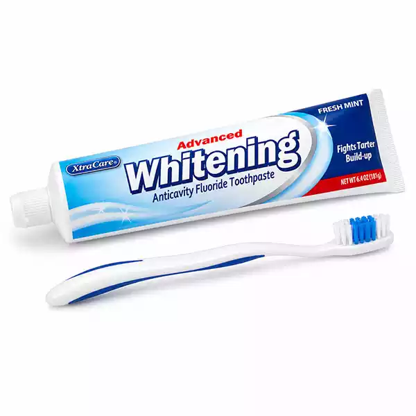 Crema Dental Advanced Whitening XtraCare — Con cepillo de dientes incluido (181 g)